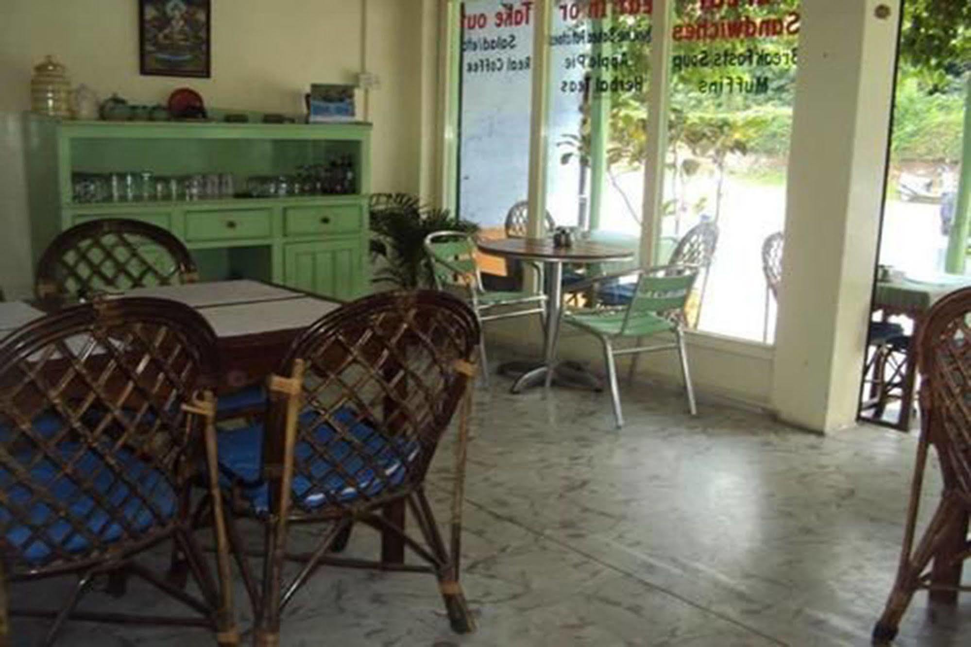 Sacred Valley Inn Ποκάρα Εξωτερικό φωτογραφία