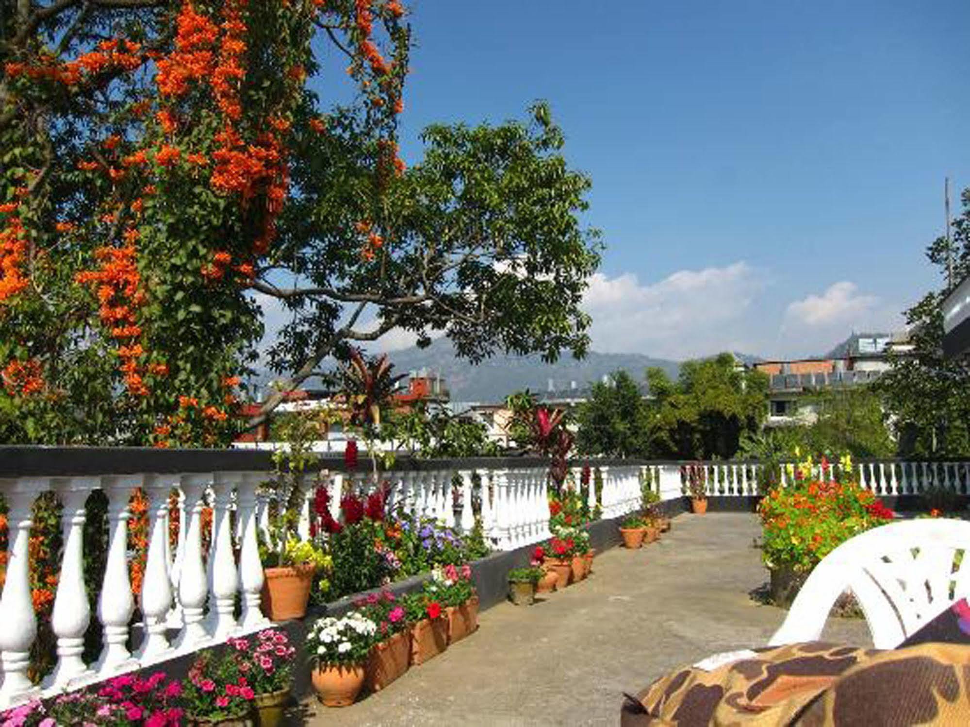 Sacred Valley Inn Ποκάρα Εξωτερικό φωτογραφία